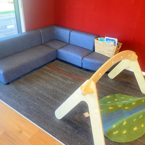 JigSaw Preschool - Reading couch